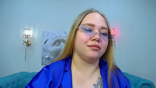 Snapshot of DianaKristol chatting on June 2026 06:12:01 PM DianaKristol online show from June 2026 06:12:01 PM