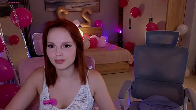 MoonkissGirls online show from May 2026 01:34:02 AM