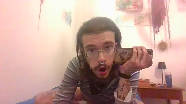 Snapshot of franchinopaneevino chatting on May 2026 08:06:02 PM franchinopaneevino online show from May 2026 08:06:02 PM
