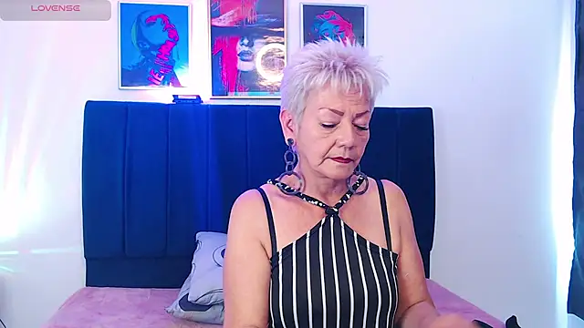 Jacky Smith1 online show from May 2026 07:33:02 PM