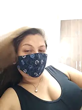 hot kiran2000 online show from May 2026 06:45:02 PM