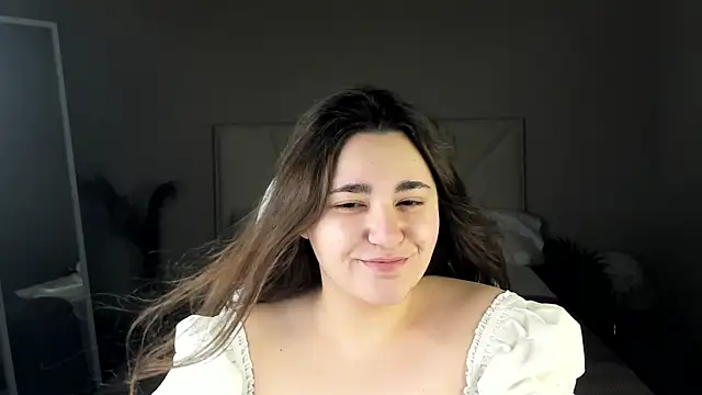 Snapshot of Ayleen_Gece chatting on June 2026 03:31:02 AM Ayleen Gece online show from June 2026 03:31:02 AM
