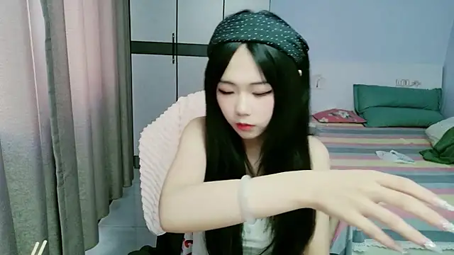 xiaoxiaoyu030 online show from June 2026 07:23:01 AM