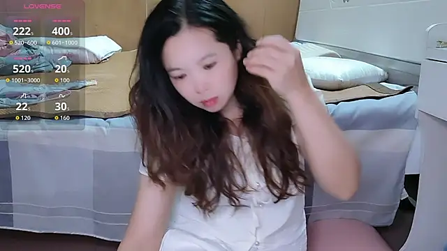 Snapshot of F-Yingying chatting on June 2026 08:04:01 AM F-Yingying online show from June 2026 08:04:01 AM