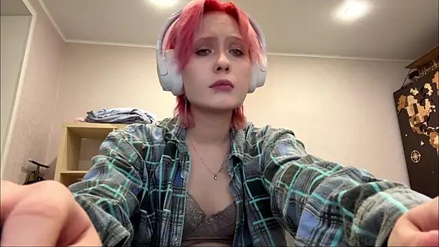 Snapshot of CuteLilit chatting on June 2026 09:28:02 PM CuteLilit online show from June 2026 09:28:02 PM