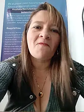 Snapshot of KAREN--03 chatting on June 2026 05:27:01 PM KAREN--03 online show from June 2026 05:27:01 PM