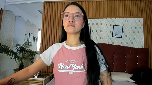 SophiieCalloway1 online show from June 2026 03:13:01 PM