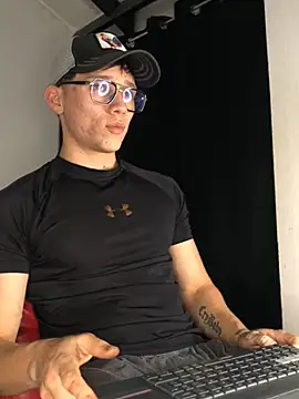 Snapshot of Salvatore_angelo chatting on August 2026 03:27:02 AM Salvatore angelo online show from August 2026 03:27:02 AM