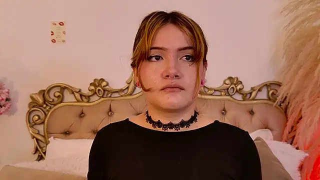 AbrilCardenasX online show from June 2026 11:35:02 AM