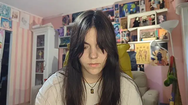 Snapshot of CariePremer chatting on May 2026 01:43:02 PM CariePremer online show from May 2026 01:43:02 PM