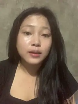 Snapshot of hinami-lo chatting on May 2026 08:23:02 AM hinami-lo online show from May 2026 08:23:02 AM