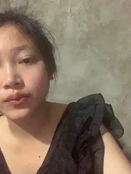 Snapshot of hinami-lo chatting on May 2026 08:42:02 AM hinami-lo online show from May 2026 08:42:02 AM