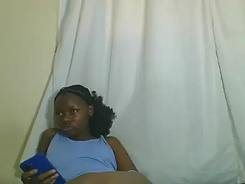 Snapshot of Sweetgal2025 chatting on July 2026 04:16:01 AM Sweetgal2025 online show from July 2026 04:16:01 AM