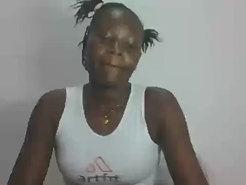 Snapshot of Petitepretty23 chatting on May 2026 10:36:01 AM Petitepretty23 online show from May 2026 10:36:01 AM