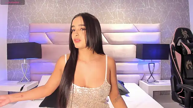 VanesaGuzman online show from June 2026 12:07:01 PM