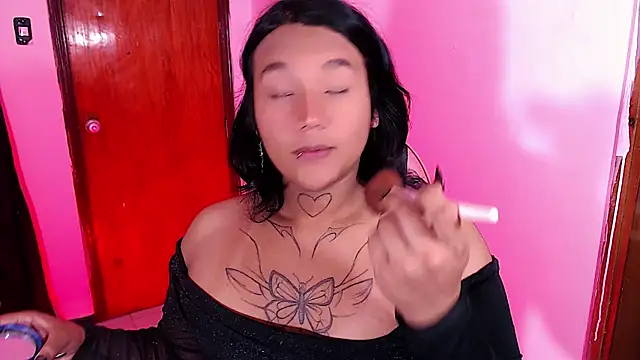 isadoraqueeen01 online show from May 2026 12:56:02 PM