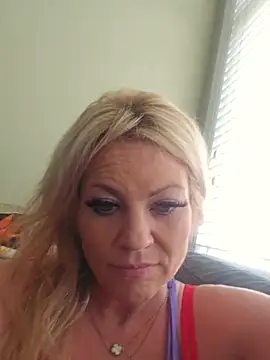 Snapshot of Cherryelectric chatting on August 2026 08:55:02 PM Cherryelectric online show from August 2026 08:55:02 PM
