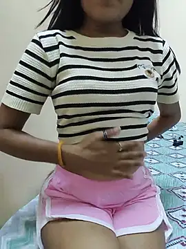 Snapshot of Shanaya_001 chatting on June 2026 10:39:01 AM Shanaya 001 online show from June 2026 10:39:01 AM