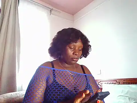 Snapshot of Sasha_queen24 chatting on June 2026 12:16:01 PM Sasha queen24 online show from June 2026 12:16:01 PM