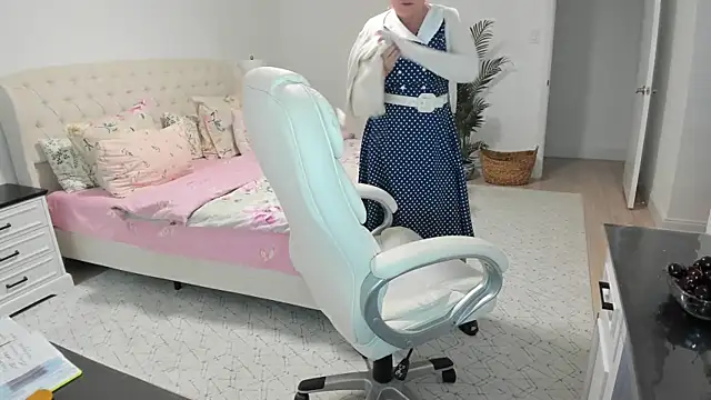 Snapshot of Vika73 chatting on July 2026 11:50:01 AM Vika73 online show from July 2026 11:50:01 AM