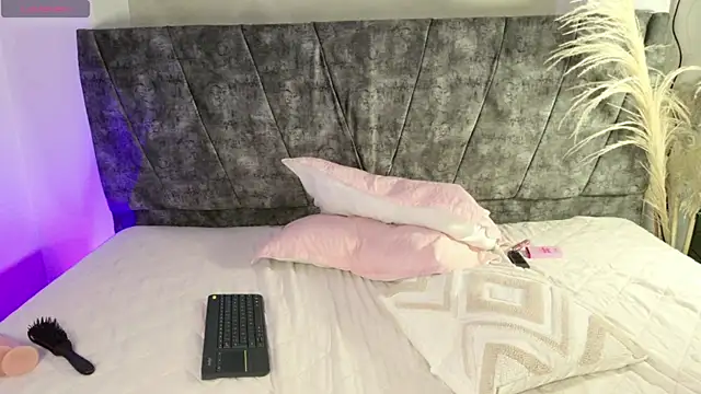 MadisonCollinss  online show from July 2026 03:03:02 PM