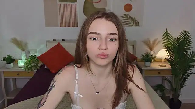 Snapshot of TayloryStar chatting on June 2026 12:00:02 PM TayloryStar online show from June 2026 12:00:02 PM