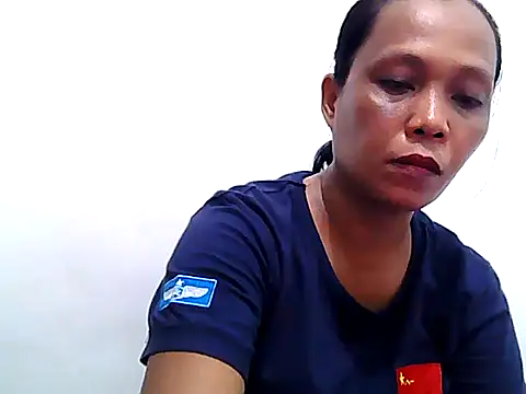 Snapshot of morenapilipina chatting on May 2026 01:47:02 AM morenapilipina online show from May 2026 01:47:02 AM