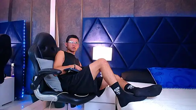 ThiagoFerrer  online show from June 2026 04:12:01 AM
