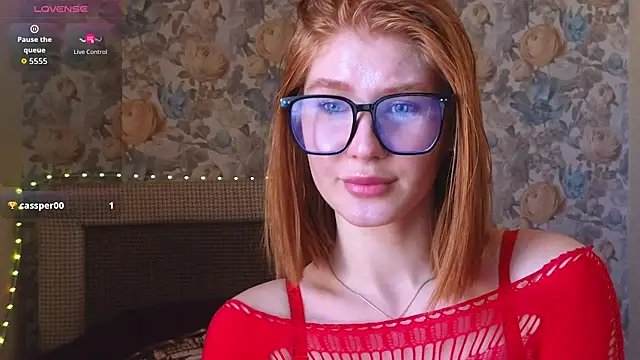 Snapshot of Juli_Ginger chatting on July 2026 06:38:01 AM Juli Ginger online show from July 2026 06:38:01 AM