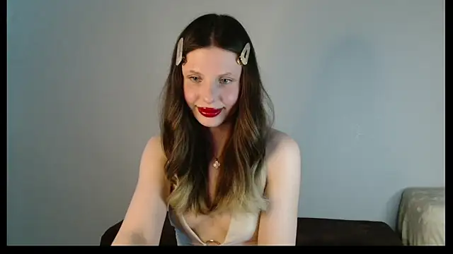 Jessicaxq online show from May 2026 08:28:01 PM