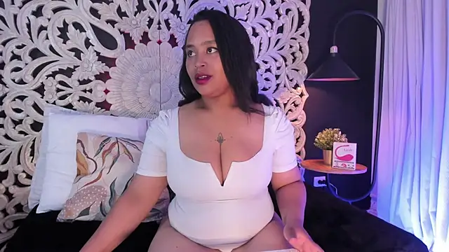 Snapshot of Bianca_DVarela chatting on June 2026 10:29:02 PM Bianca DVarela online show from June 2026 10:29:02 PM