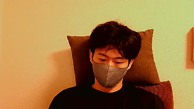 Snapshot of ryuri3939 chatting on May 2026 10:22:02 AM ryuri3939 online show from May 2026 10:22:02 AM