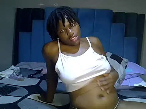 Snapshot of melanin_moon chatting on June 2026 02:24:02 AM melanin moon online show from June 2026 02:24:02 AM