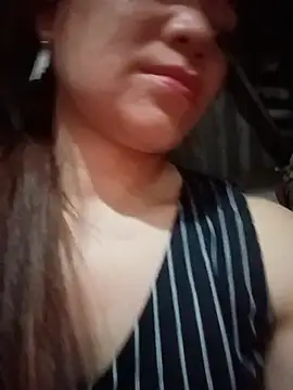 Snapshot of lya_sexyy chatting on June 2026 12:22:01 PM lya sexyy online show from June 2026 12:22:01 PM