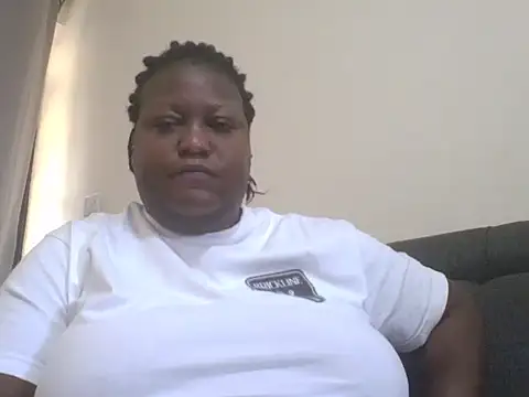 Snapshot of fat_ebonyqueen chatting on June 2026 06:36:02 AM fat ebonyqueen online show from June 2026 06:36:02 AM