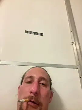brazybooty92 online show from May 2026 10:35:01 AM