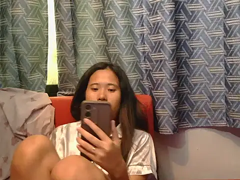Snapshot of petiteasian_pinaygirl chatting on June 2026 07:03:01 AM petiteasian pinaygirl online show from June 2026 07:03:01 AM