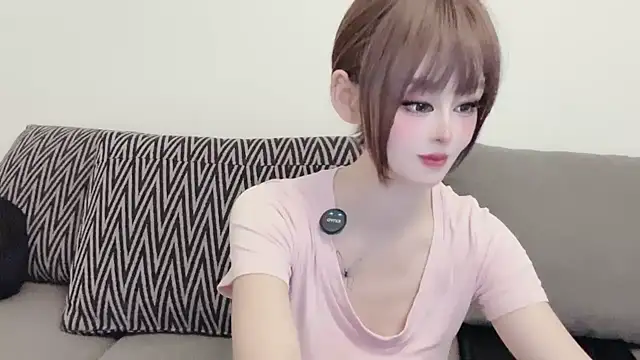 Snapshot of Elleeeee chatting on June 2026 08:41:01 AM Elleeeee online show from June 2026 08:41:01 AM