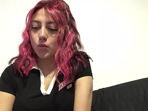 Emma Cut online show from June 2026 03:50:01 PM