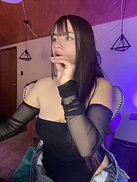 Snapshot of Angela_pink18 chatting on June 2026 11:13:02 PM Angela pink18 online show from June 2026 11:13:02 PM