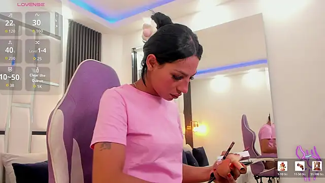Maia Clark520 online show from June 2026 06:20:02 PM