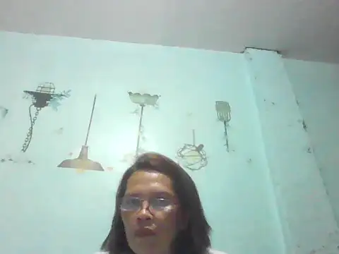momshe2026 online show from June 2026 12:44:02 PM