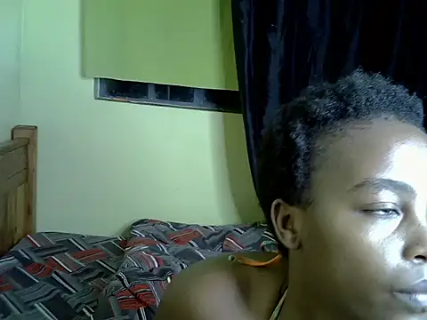 Snapshot of Prettieval chatting on May 2026 04:13:01 PM Prettieval online show from May 2026 04:13:01 PM
