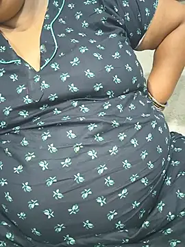 Snapshot of geetha431 chatting on July 2026 11:51:01 PM geetha431 online show from July 2026 11:51:01 PM