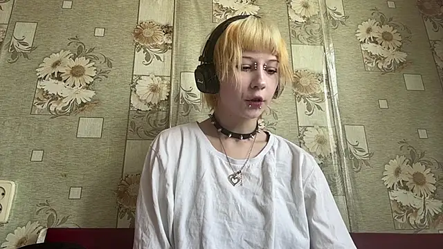 Snapshot of FatimahFroman chatting on May 2026 09:38:02 AM FatimahFroman online show from May 2026 09:38:02 AM