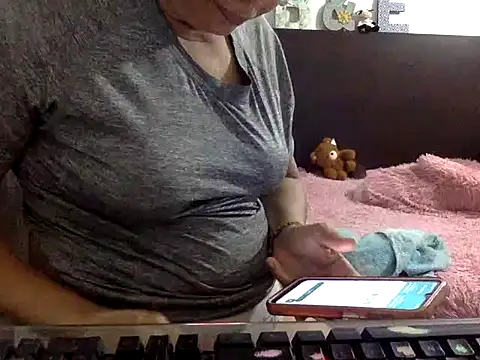 Snapshot of mommy-flabia chatting on July 2026 01:54:01 AM mommy-flabia online show from July 2026 01:54:01 AM
