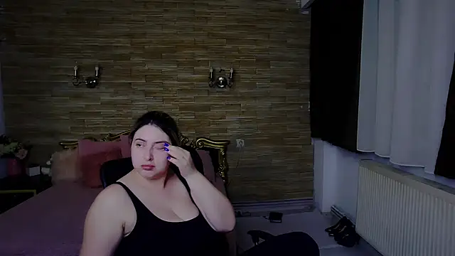 Snapshot of MiraHaze chatting on December 2024 03:17:02 AM MiraHaze online show from December 2024 03:17:02 AM