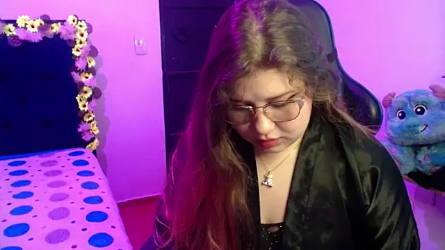 mary shucsika online show from June 2026 04:07:02 AM