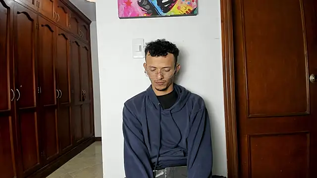 Snapshot of Mystic_temptation2 chatting on June 2026 01:31:02 PM Mystic temptation2 online show from June 2026 01:31:02 PM