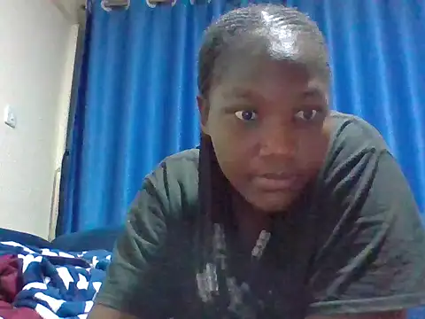 Snapshot of queen_sucker chatting on May 2026 03:41:02 PM queen sucker online show from May 2026 03:41:02 PM